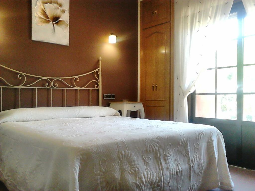 Hostal Restaurante Solaire Castanar de Ibor Room photo